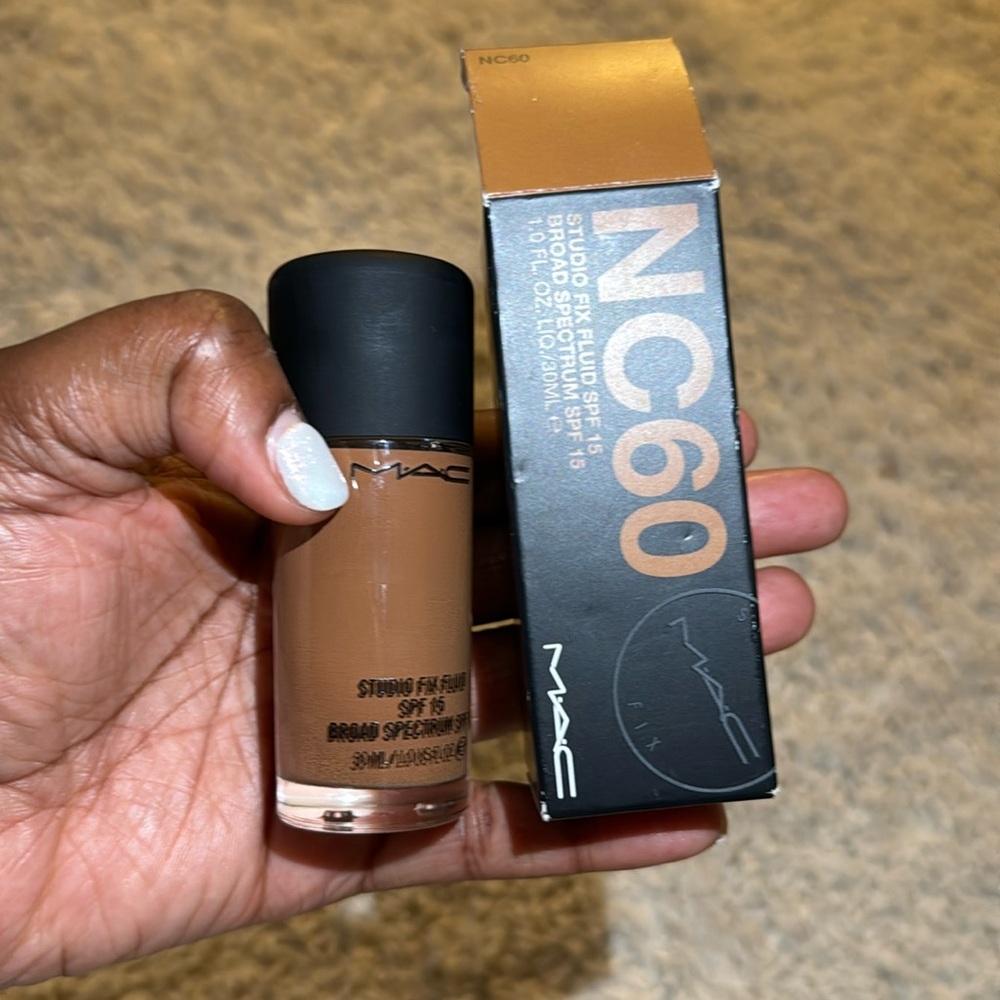 MAC Studio fix foundation